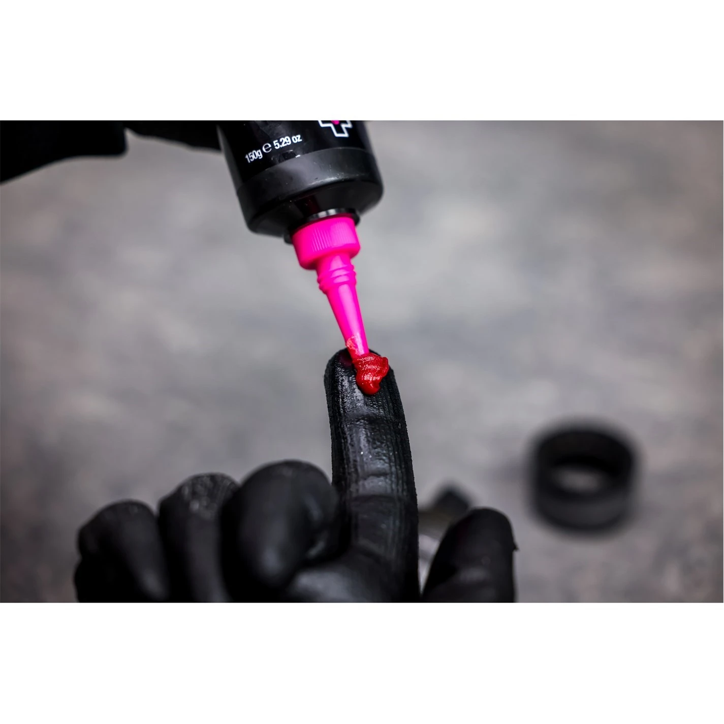 Muc-Off Bio-Grease 150g - Image 4