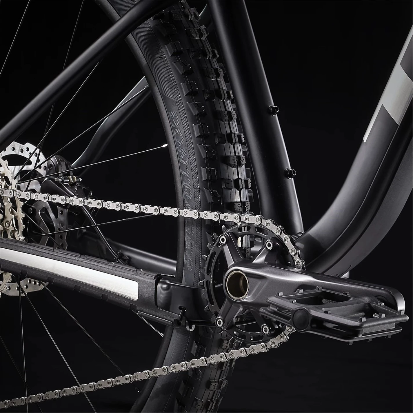 Trek Roscoe 7 Mountain Bike - Image 5