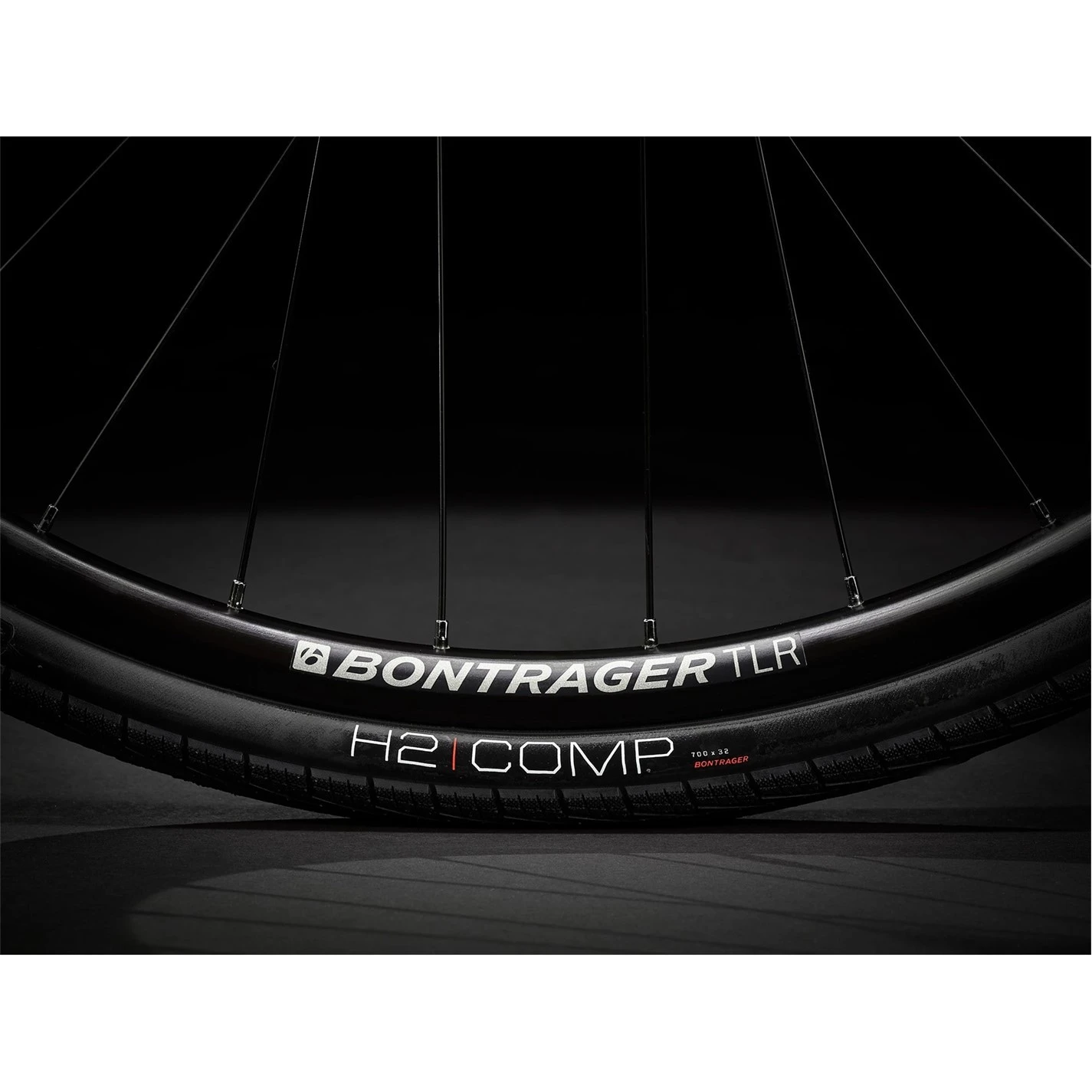 Trek FX 3 Disc Hybrid Bike - Image 10